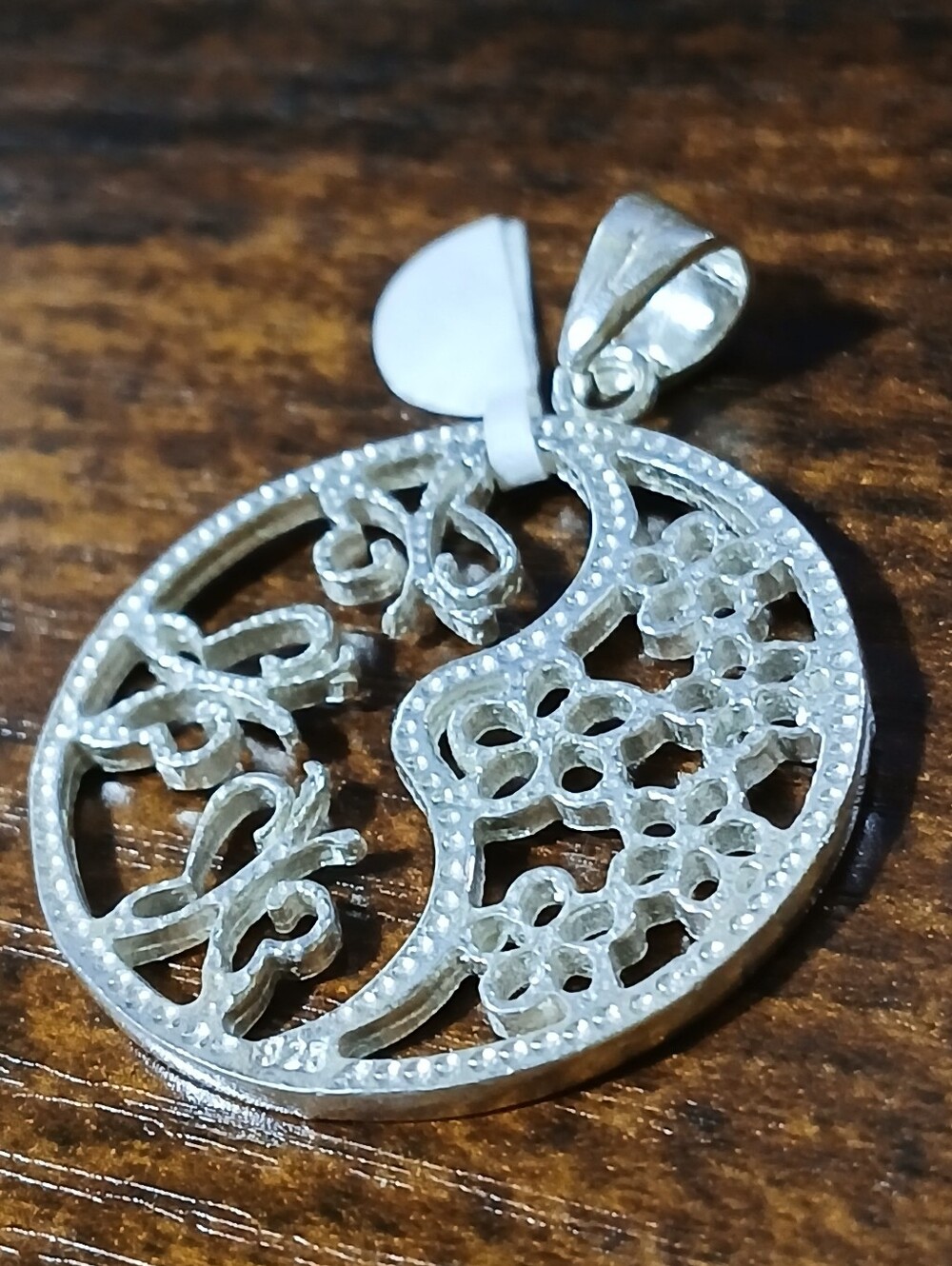 ❤️ 1 1/8" 925 SS 🦋 Butterfly/Flowers🌼 Pendant - Picture 8 of 12